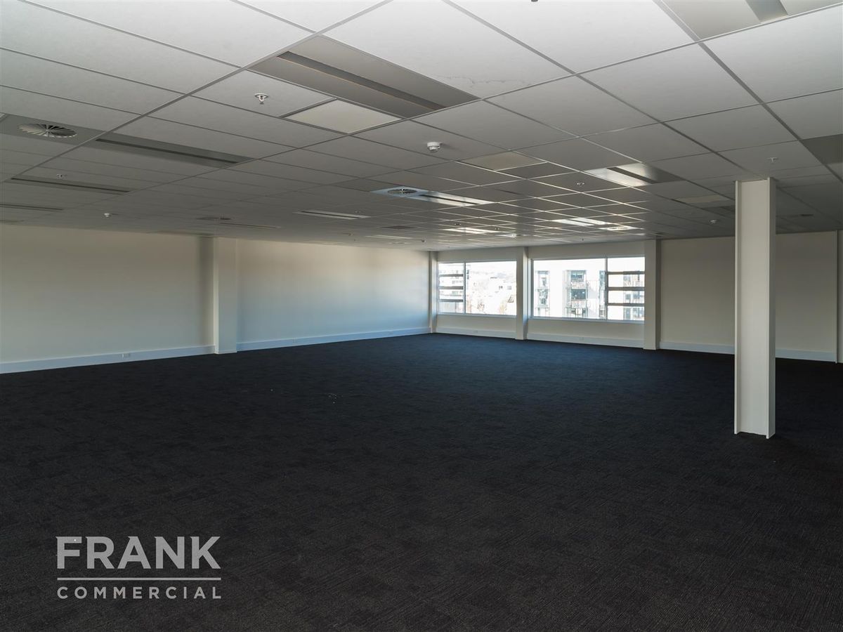 Modern CBD Office – 100% NBS | Exceptional Value – pohled 2