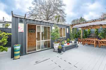 18 WANGANUI ROAD, Marton