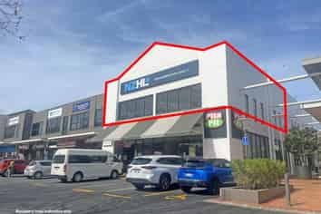 PREMIUM OFFICE WITH EXCEPTIONAL SIGNAGE
