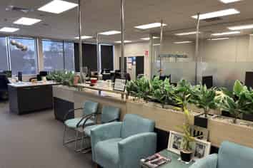 PREMIUM OFFICE WITH EXCEPTIONAL SIGNAGE
