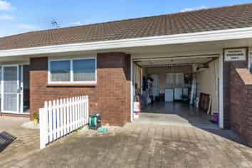 1/110 Chadwick Road, Greerton