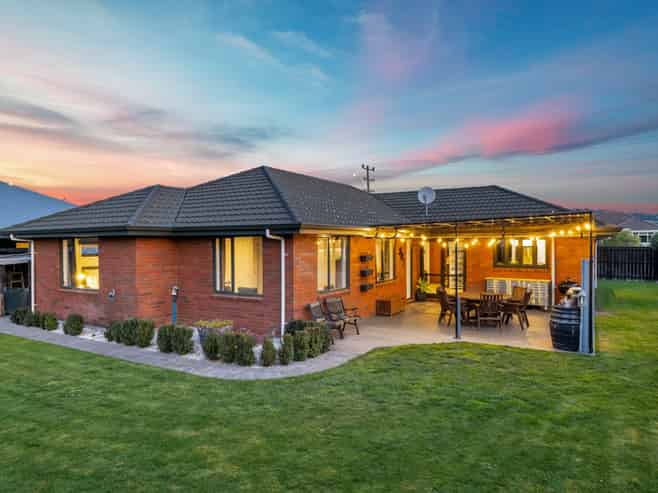 6 New Renwick Road, Redwoodtown