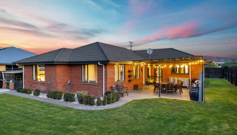 6 New Renwick Road, Redwoodtown