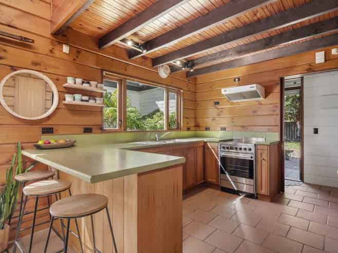 69 Mere Road, Taupo
