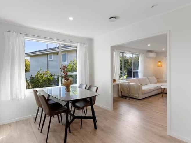 38 Sunline Avenue, Massey