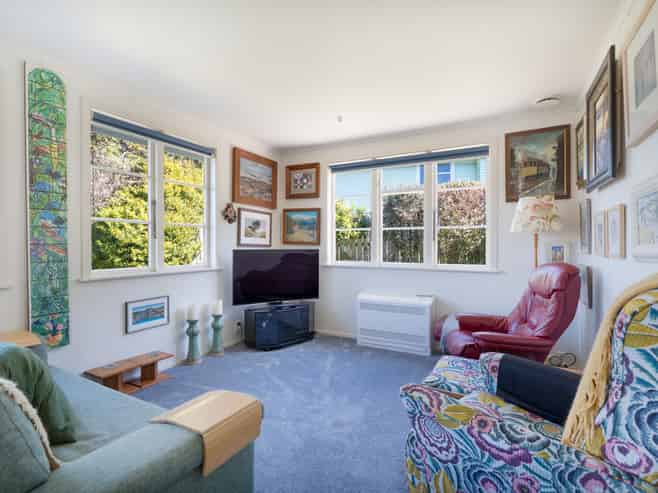62 Franklyn Road, Tawa