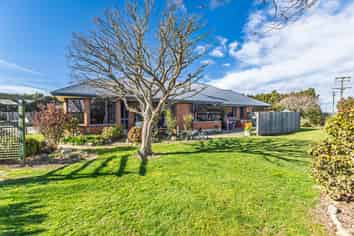 558 Seadown Road, Seadown