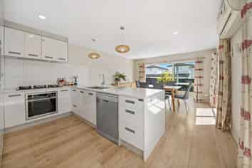 17 Collier Drive, Flat Bush