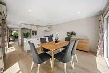 17 Collier Drive, Flat Bush