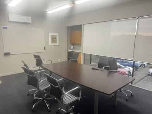 Central Hastings first floor office