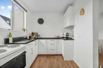 10/21 Islington Street, Trentham