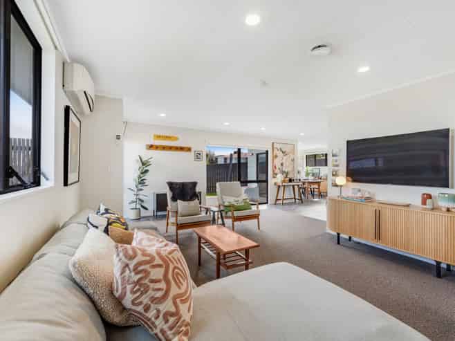 7B Whitford Avenue, Mount Wellington