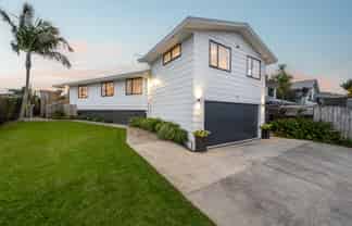 7B Whitford Avenue, Mount Wellington