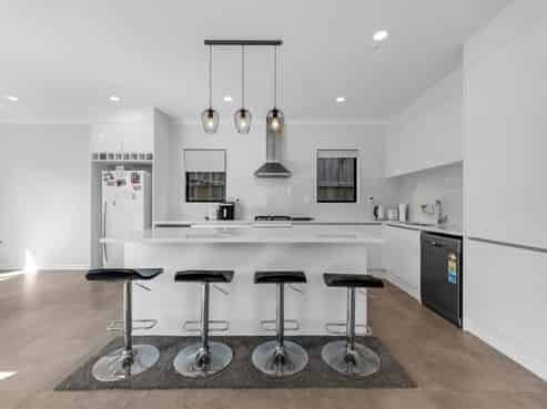 24A  Tui Crescent, Manurewa