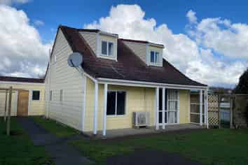 2 Waimarie Park, Levin