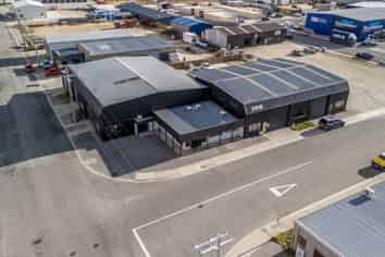 Workshop to lease