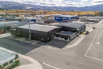 Workshop to lease