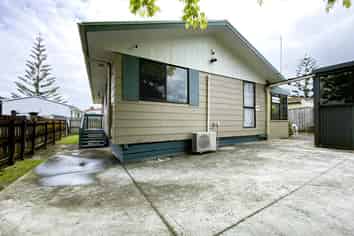 23B Secretariat Place, Manurewa