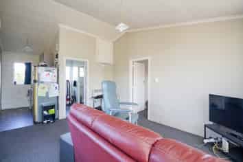 1/8A Avenal Street, Avenal