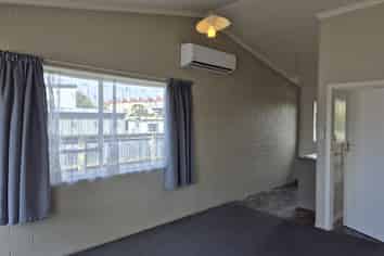 1/8A Avenal Street, Avenal