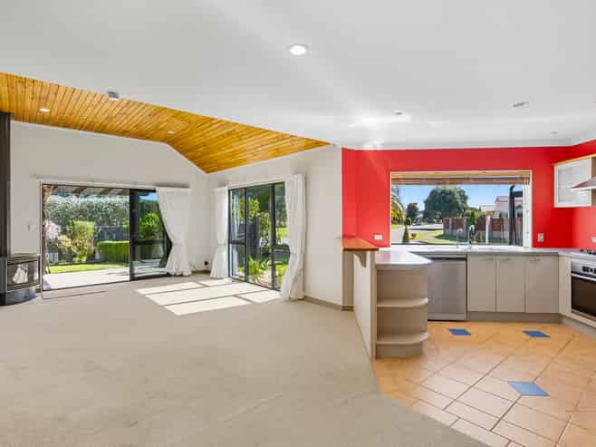 2 Quadrant Heights, Paraparaumu