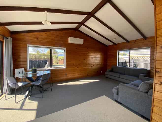 407A Ngatai Road, Bellevue