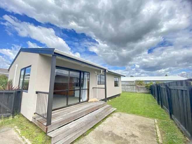 407A Ngatai Road, Bellevue