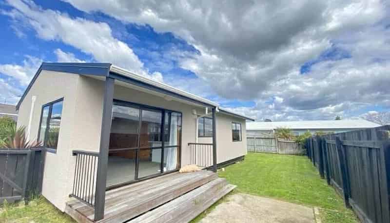 407A Ngatai Road, Bellevue