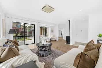 26 Glenveagh Park Drive, Weymouth
