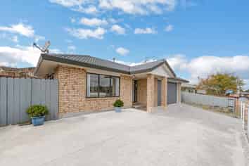 26 Glenveagh Park Drive, Weymouth