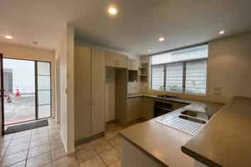 22F Mead Street, Avondale