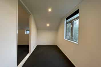 22F Mead Street, Avondale