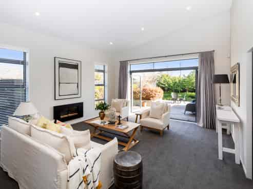 80 Tomes Road, Saint Albans