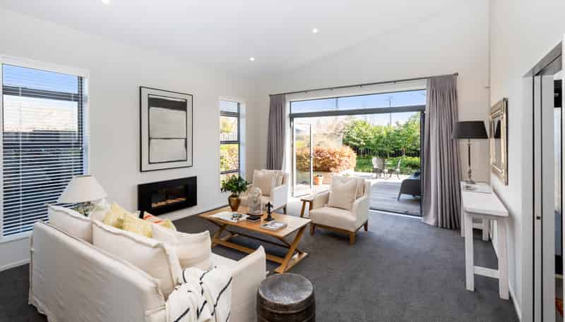 80 Tomes Road, Saint Albans