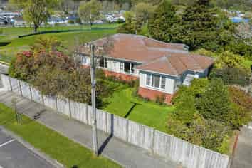 194 Naenae Road, Naenae