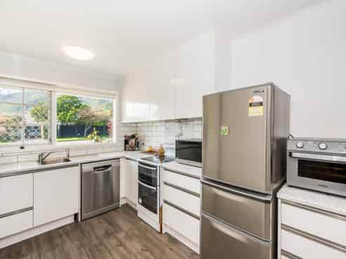 2A Koromiko Road, Waikanae