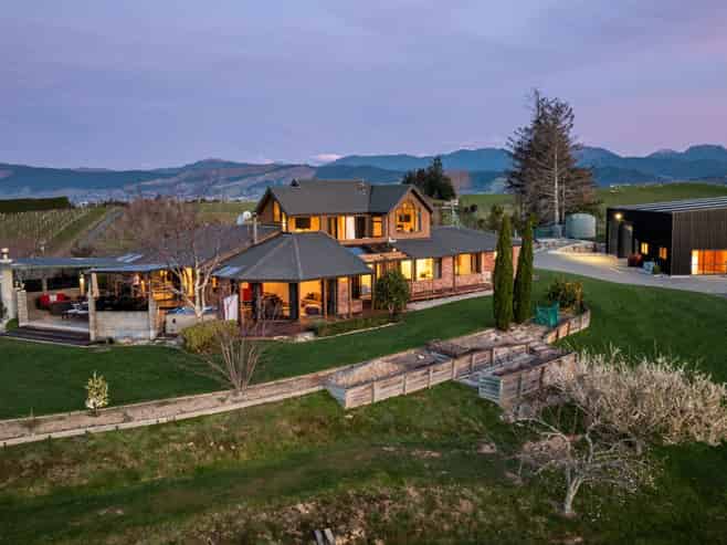 113 Malling Road, Redwood Valley