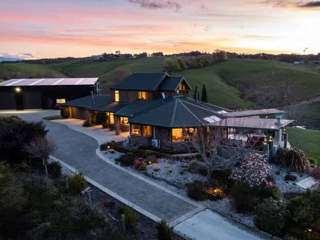 113 Malling Road, Redwood Valley