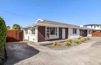 1/12 Lees Road, Strowan