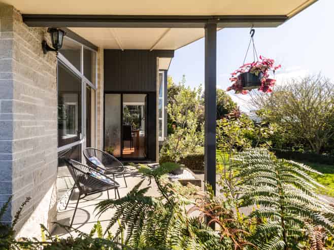 12A Tucker Lane, Clive