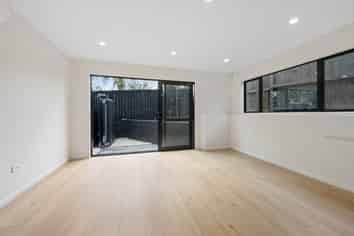 Lt 6,1664 Great North Road, Avondale