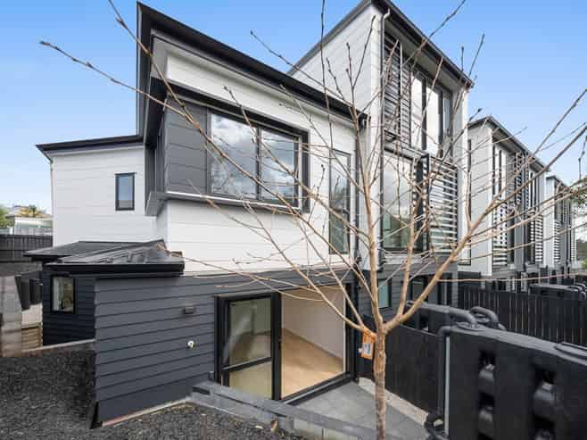 Lt 6,1664 Great North Road, Avondale