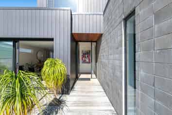 1023 Whangaparaoa Road, Tindalls Beach