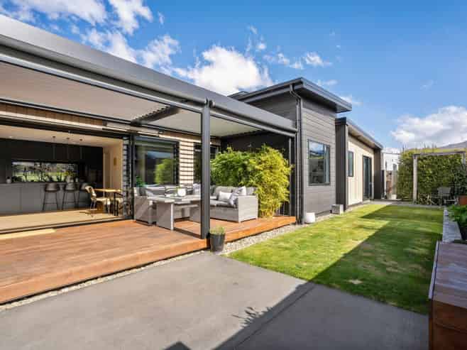 4 Pounamu Avenue, Wanaka