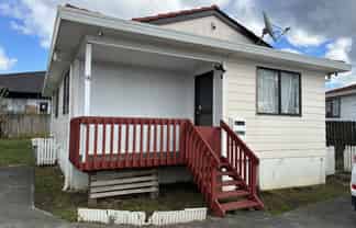 1/8 Penion Drive, Flat Bush