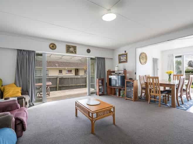  1/14 Polstead Road, Stoke