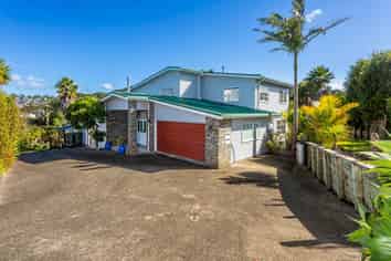 LIVE THE CITY LIFE ON YOUR OWN - 2.5 ACRES
