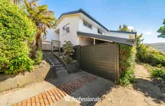 118 Holborn Drive, Stokes Valley