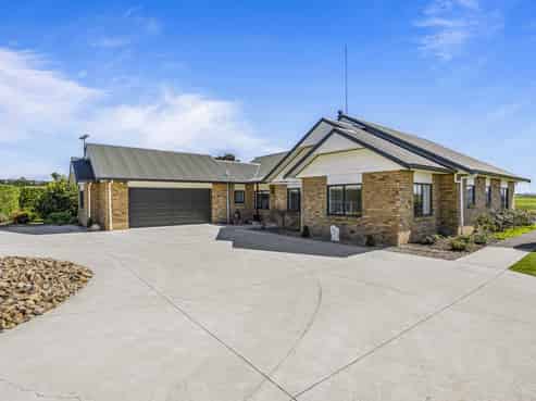 105 Mairetahi Road, South Head