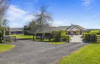 105 Mairetahi Road, South Head